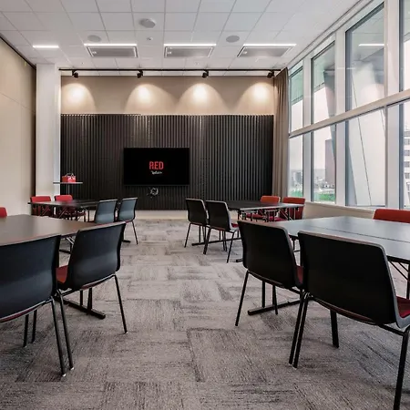 Radisson Red Okern 4*