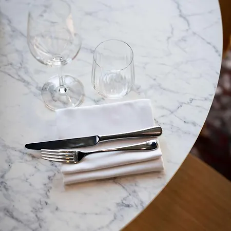 מלון Radisson Red Okern