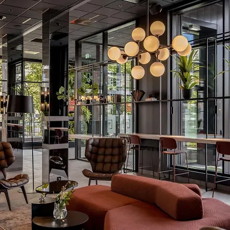 Hotel Radisson Red Okern 4*