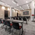 Ξενοδοχείο Radisson Red Okern