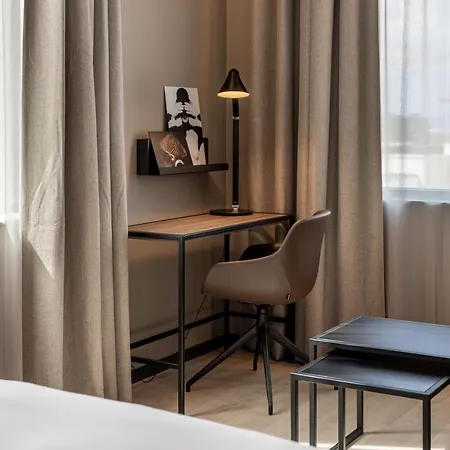 Radisson Red Okern