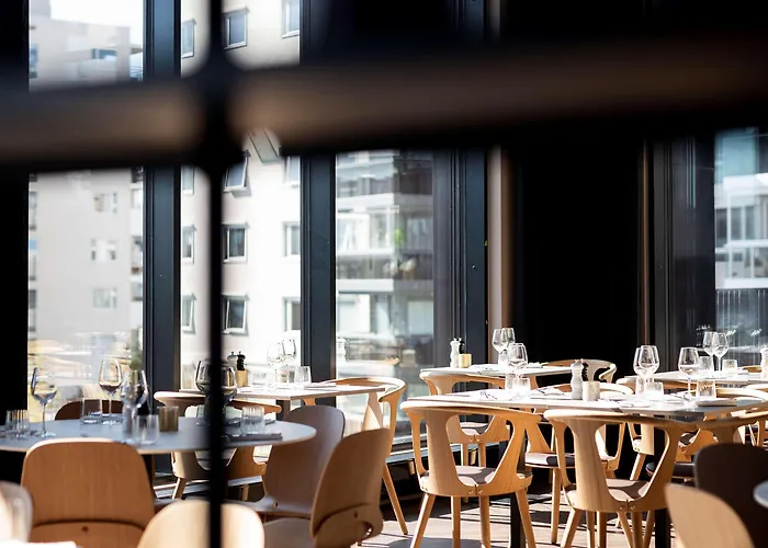 酒店 Radisson Red Okern